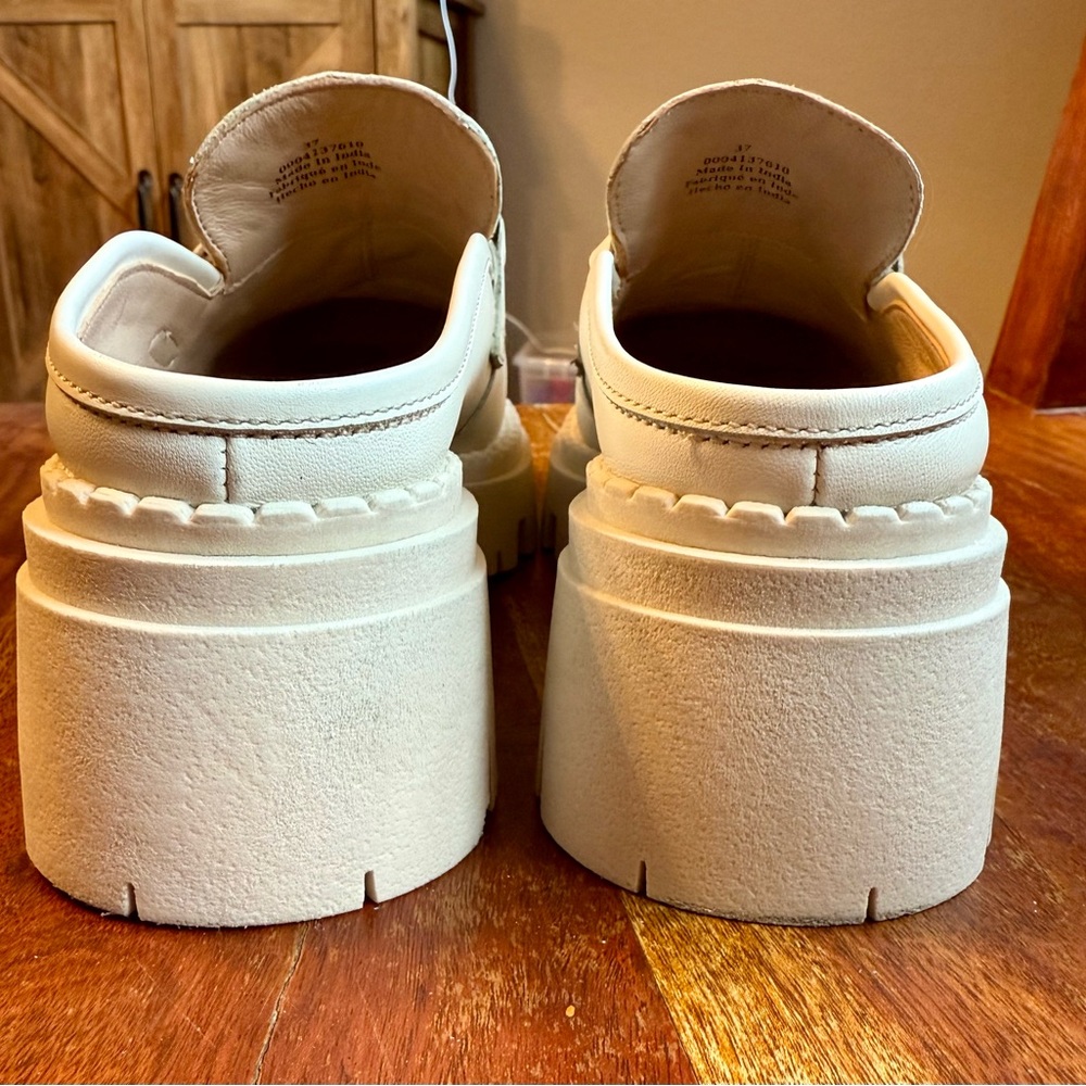 FREE PEOPLE Bone Lyra Link Loafer Mules Size 7